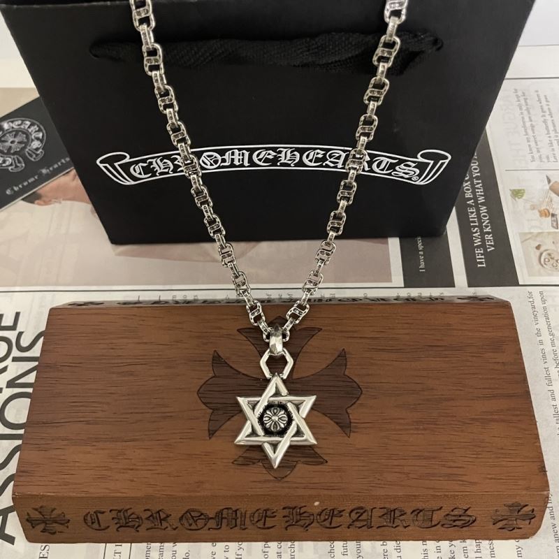 Ch**me He**ts necklaces